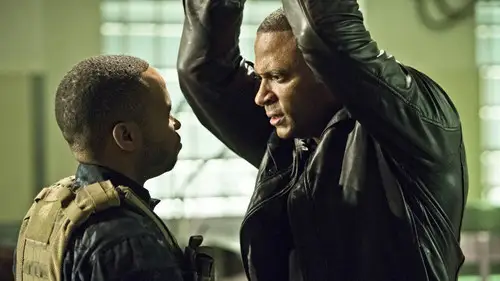 Arrow Temporada 4 Episodios 20 • Sub Español