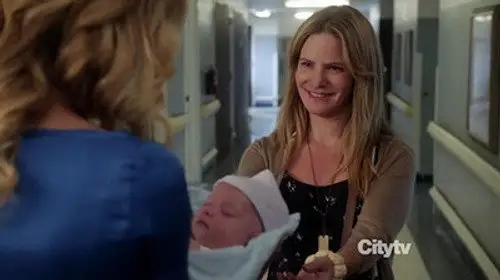 Revenge Temporada 2 Episodios 5 • Sub Español