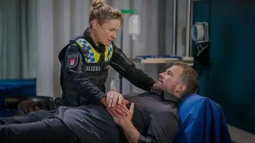 Hamburgo 112 Temporada 18 Episodios 18 • Sub Español