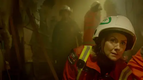 Casualty Temporada 45 Episodios 2 • Sub Español