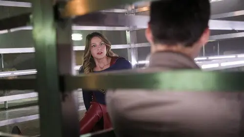 Supergirl Temporada 2 Episodios 7 • Sub Español