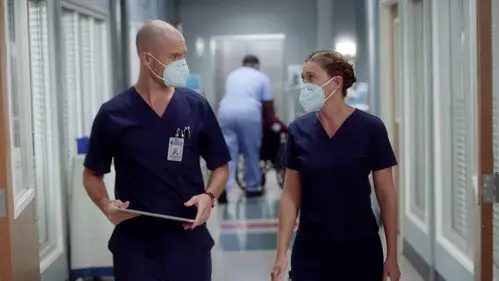 Anatomía de Grey Temporada 17 Episodios 2 • Sub Español