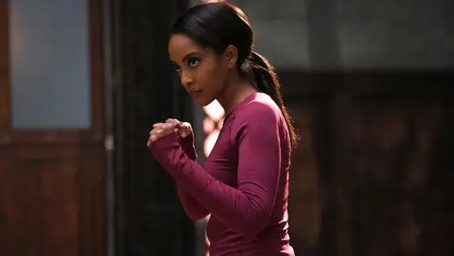 Supergirl Temporada 6 Episodios 10 • Sub Español