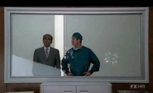 Nip/Tuck, a golpe de bisturí Temporada 5 Episodios 18 • Sub Español