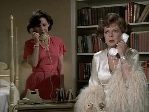 Ellery Queen Temporada 1 Episodios 2 • Sub Español