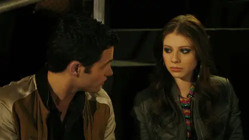 Gossip Girl Temporada 1 Episodios 17 • Sub Español