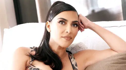 Las Kardashian 2007 Temporada 20 Episodios 10 • Sub Español