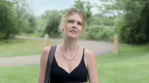 Sirenas Temporada 1 Episodios 1 • Sub Español