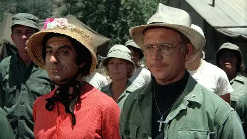 M*A*S*H Temporada 5 Episodios 1 • Sub Español