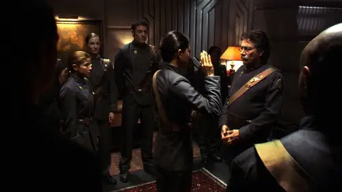 Battlestar Galactica 2004 Temporada 3 Episodios 2 • Sub Español