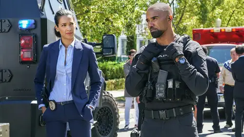 S.W.A.T.: Los hombres de Harrelson Temporada 1 Episodios 5 • Sub Español
