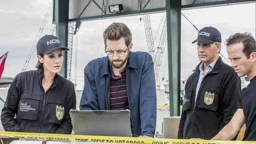 NCIS: Nueva Orleans Temporada 2 Episodios 23 • Sub Español