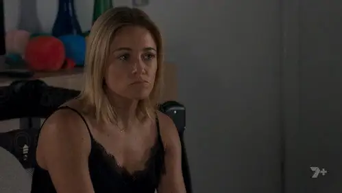 Home and Away Temporada 39 Cap 5 • Español Online