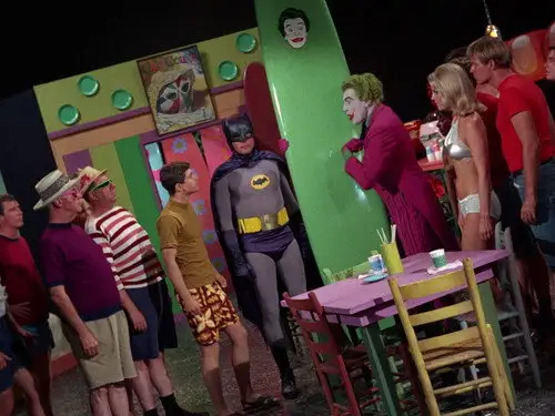 Batman Temporada 3 Episodios 10 • Sub Español
