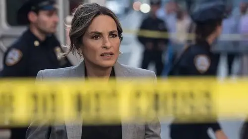 Ley y orden: Unidad de Víctimas Especiales Temporada 27 Episodios 3 • Sub Español