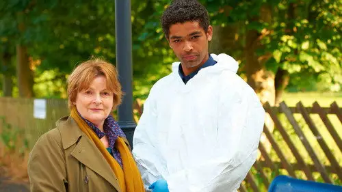 Vera Temporada 4 Episodios 1 • Sub Español