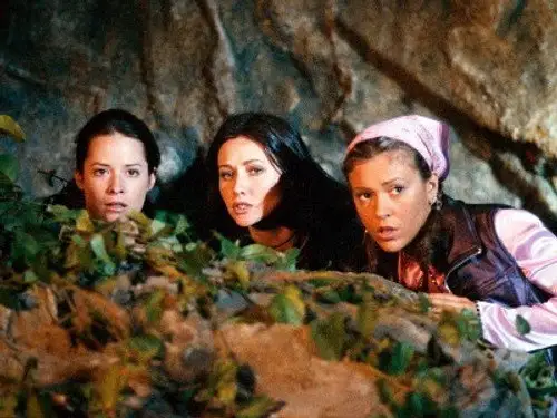 Embrujadas Temporada 3 Episodios 3 • Sub Español