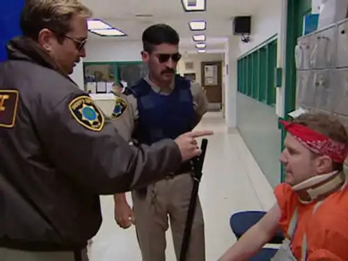 Reno 911! Temporada 2 Episodios 16 • Sub Español