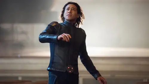 Supergirl Temporada 5 Episodios 1 • Sub Español