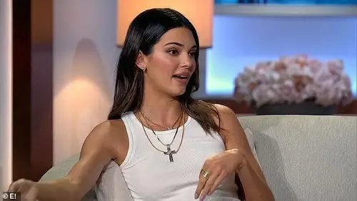 Las Kardashian 2007 Temporada 20 Episodios 14 • Sub Español