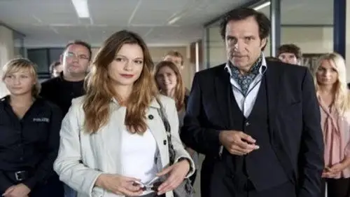 El último poli duro Temporada 3 Episodios 2 • Sub Español