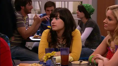 Sunny entre estrellas Temporada 1 Episodios 12 • Sub Español