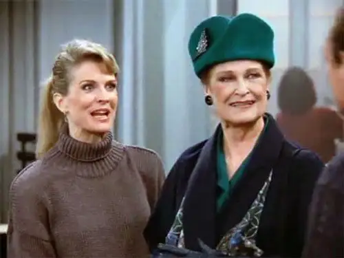 Murphy Brown Temporada 1 Episodios 15 • Sub Español