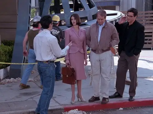Lois y Clark: Las nuevas aventuras de Superman Temporada 1 Episodios 20 • Sub Español