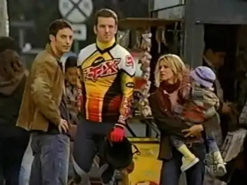 Ed Temporada 3 Episodios 10 • Sub Español
