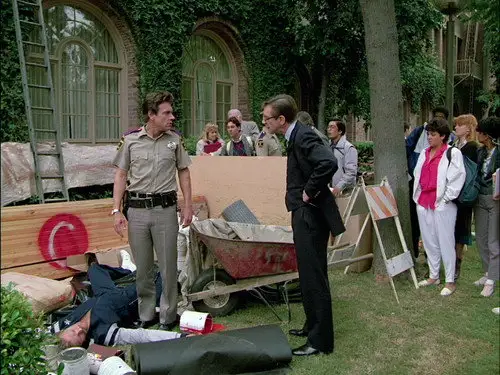 Se ha escrito un crimen Temporada 2 Episodios 4 • Sub Español