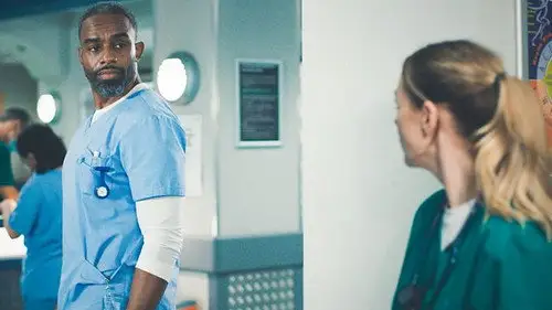 Casualty Temporada 36 Episodios 22 • Sub Español