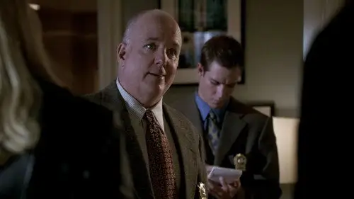 NYPD Blue Temporada 9 Cap 3 • Español Online