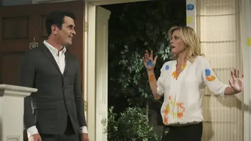 Modern Family Temporada 5 Episodios 5 • Sub Español