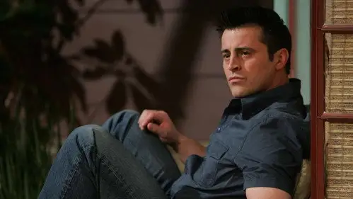 Joey Temporada 1 Episodios 24 • Sub Español