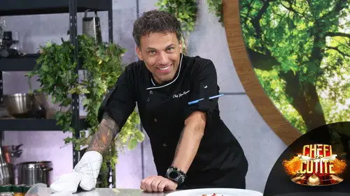 Chefi la cuțite Temporada 14 Episodios 1 • Sub Español