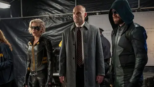 Arrow Temporada 8 Episodios 6 • Sub Español