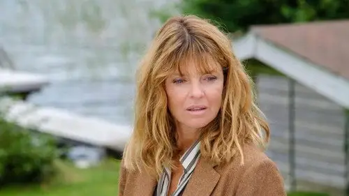 Los crímenes de Cassandre Temporada 9 Episodios 1 • Sub Español