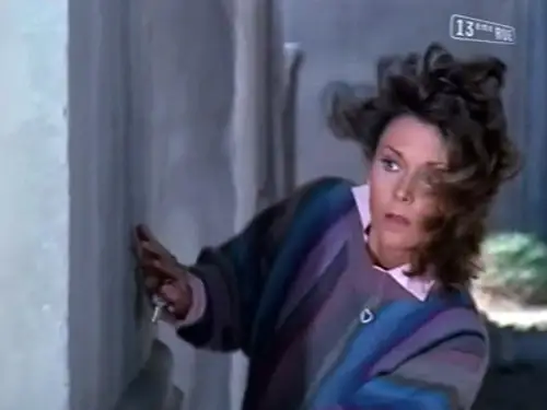 Scarecrow and Mrs. King Temporada 3 Episodios 9 • Sub Español