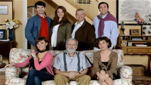 A Família Mata Temporada 1 Episodios 1 • Sub Español