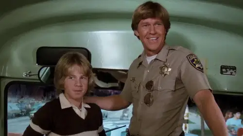 CHiPs Temporada 2 Episodios 14 • Sub Español