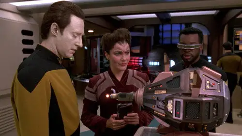 Star Trek: La nueva generación Temporada 6 Episodios 9 • Sub Español
