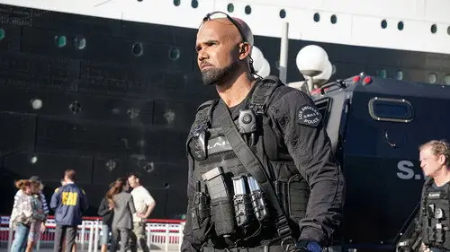 S.W.A.T.: Los hombres de Harrelson Temporada 5 Episodios 22 • Sub Español