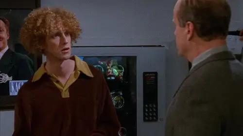 Frasier Temporada 9 Episodios 9 • Sub Español