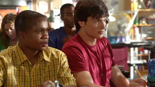 Smallville Temporada 2 Episodios 2 • Sub Español