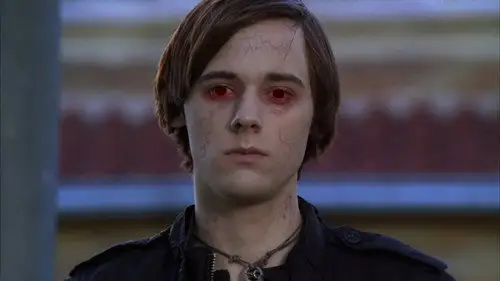 Entre fantasmas Temporada 4 Episodios 22 • Sub Español