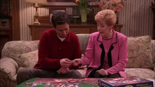 Todo el mundo quiere a Raymond Temporada 8 Episodios 19 • Sub Español