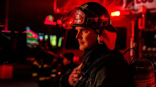 9-1-1 Temporada 2 Episodios 16 • Sub Español