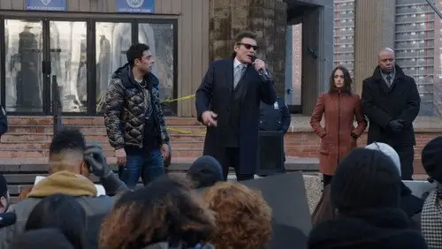 Familia de policías Temporada 7 Episodios 16 • Sub Español