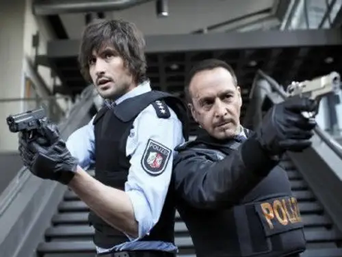 Alerta Cobra Temporada 28 Episodios 1 • Sub Español