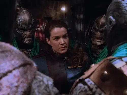 Babylon 5 Temporada 2 Episodios 3 • Sub Español
